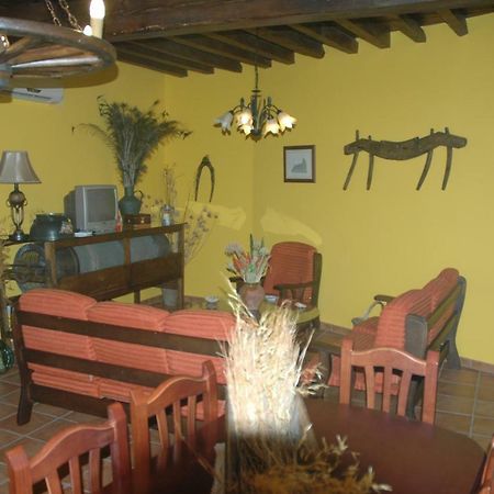 Casa Rural El Pedroso Villar del Pedroso Екстериор снимка
