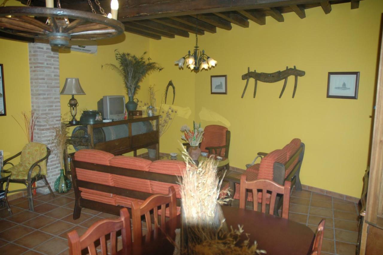 Casa Rural El Pedroso Villar del Pedroso Екстериор снимка